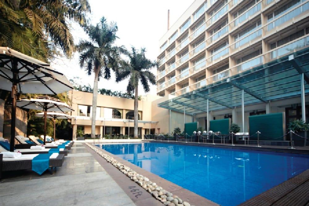 Blue Diamond Pune Ihcl Seleqtions Esterno foto