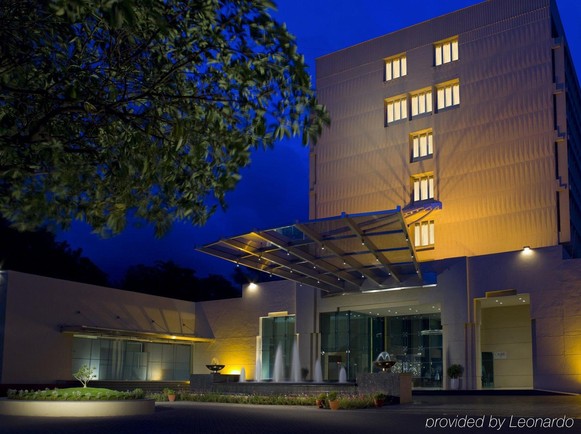 Blue Diamond Pune Ihcl Seleqtions Esterno foto